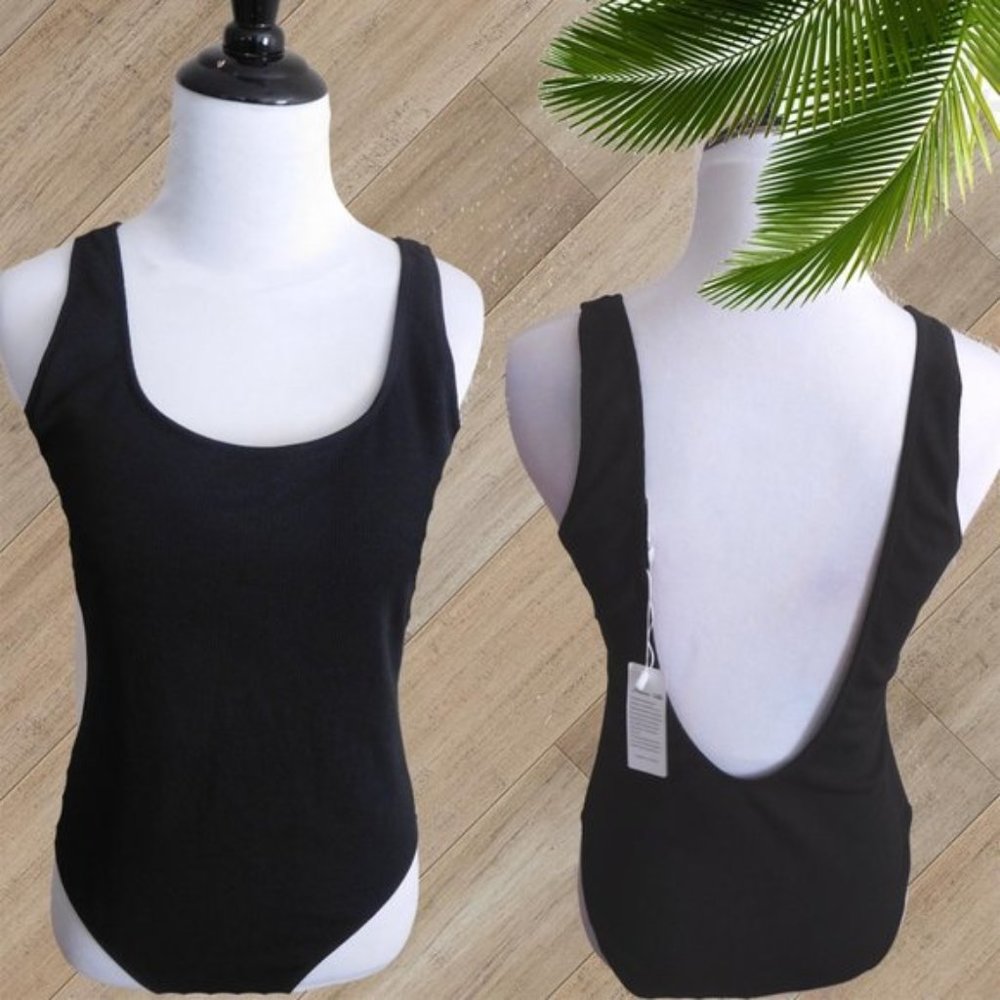 BLACK LOW BACK ONE PIECE SWIMSUIT